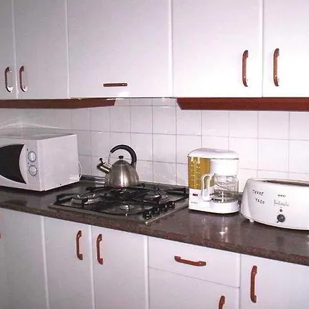 托雷亚戈公寓酒店 *